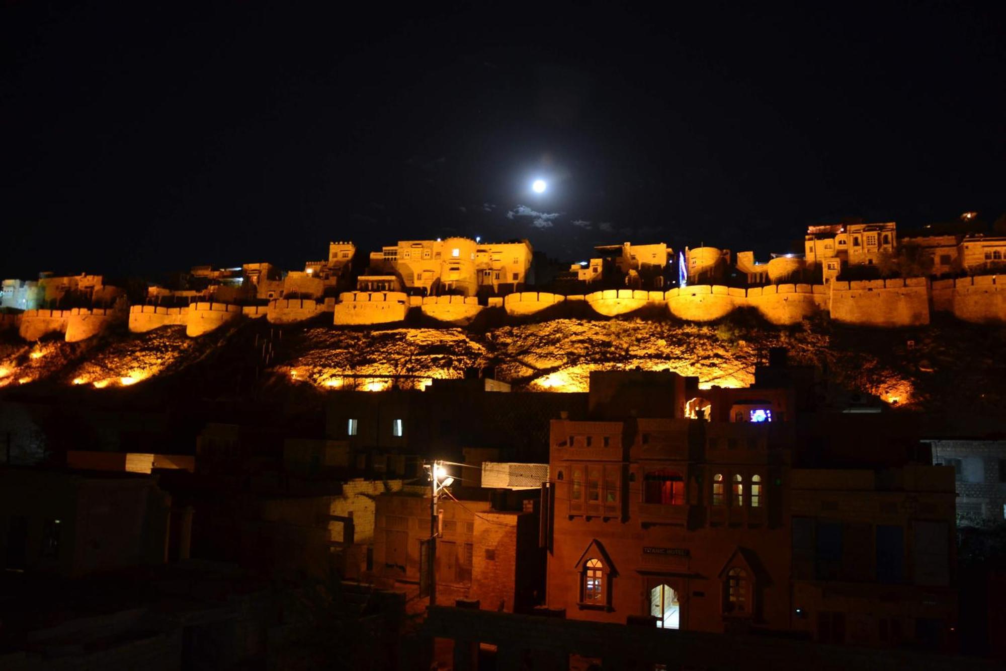 Hotel Oasis Haveli Jaisalmer (Adults Only) מראה חיצוני תמונה